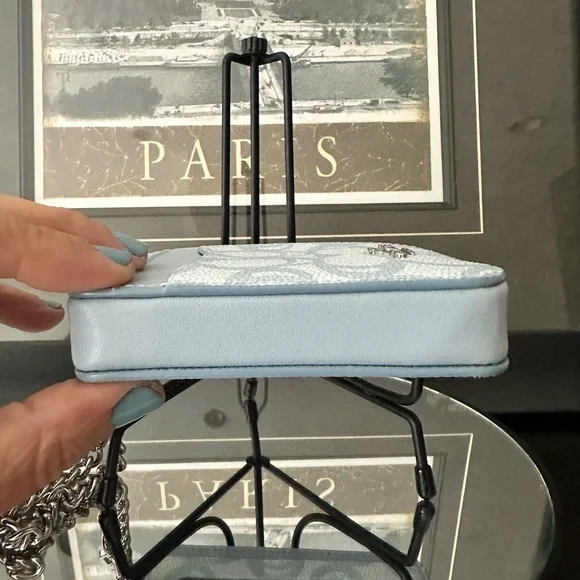 Coach Zip Card Case In Sketch Signature Canvas Ice Blue - Picture 9 of 11